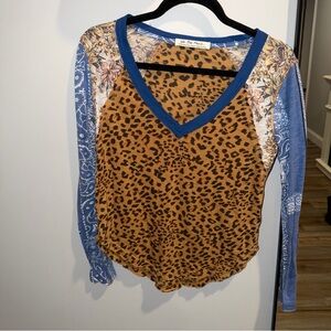 $78 Free People We the Free Top Women XS NEW Friday Night Contrast Shirt NWOT